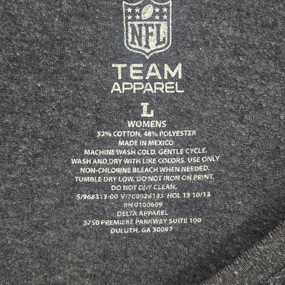 NFL Denver Broncos Women’s V-Neck T-Shirt Grey Team Apparel Short Sleeve - Picture 6 of 8